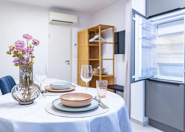 アパート Isolana